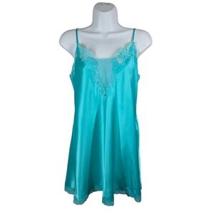 VICTORIA'S SECRET LACE CHEMISES